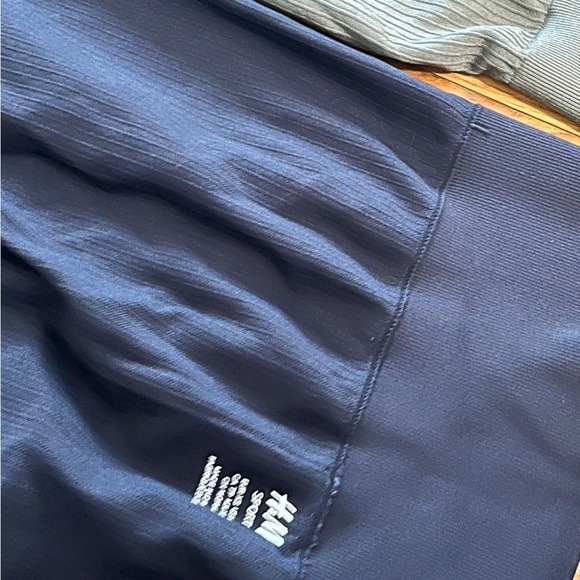 DryMove Seamless Sports Leggings x small, sold as pair - Picture 3 of 3